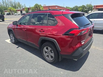 2025 Toyota RAV4 XLE - miniatura 6