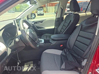 2025 Toyota RAV4 XLE - miniatura 7
