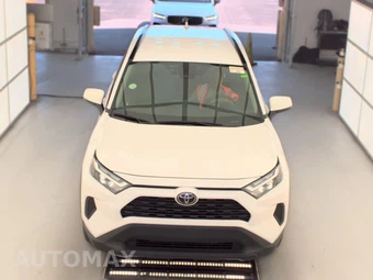 2025 Toyota RAV4 XLE - miniatura 2