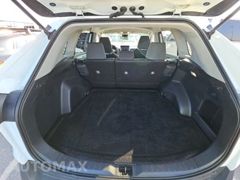 2025 Toyota RAV4 XLE - miniatura 23