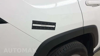 2025 Toyota RAV4 XLE - miniatura 30