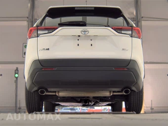 2025 Toyota RAV4 XLE - miniatura 7