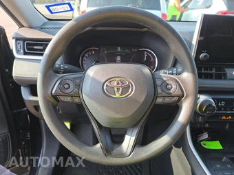 2025 Toyota RAV4 XLE - miniatura 16
