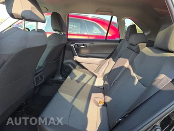 2025 Toyota RAV4 XLE - miniatura 19