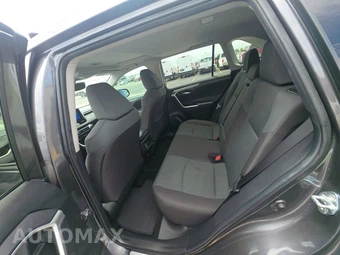 2025 Toyota RAV4 XLE - miniatura 13