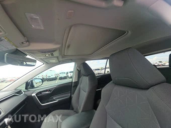 2025 Toyota RAV4 XLE - miniatura 18