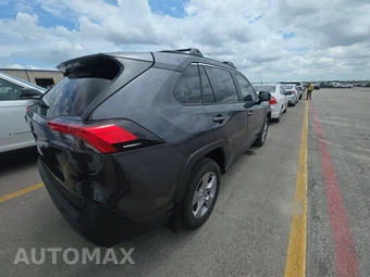 2025 Toyota RAV4 XLE - miniatura 4