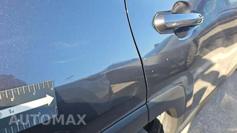 2025 Toyota RAV4 XLE - miniatura 25