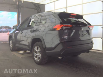 2025 Toyota RAV4 XLE - miniatura 8
