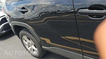 2025 Toyota RAV4 XLE - miniatura 32