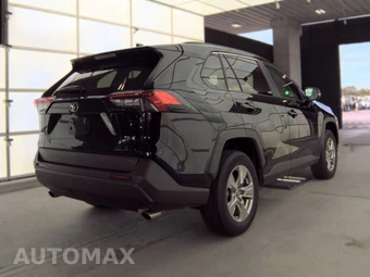 2025 Toyota RAV4 XLE - miniatura 5