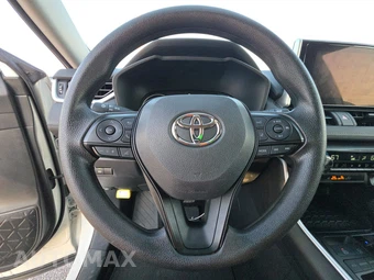 2025 Toyota RAV4 XLE – miniatura 16