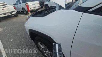2025 Toyota RAV4 XLE – miniatura 30