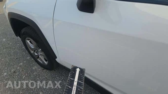 2025 Toyota RAV4 XLE – miniatura 31