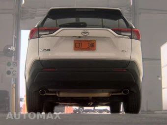 2025 Toyota RAV4 XLE – miniatura 7