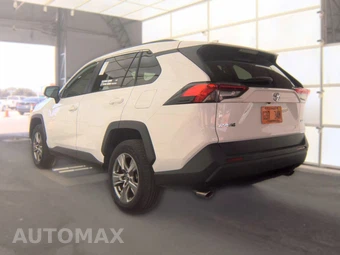 2025 Toyota RAV4 XLE – miniatura 8