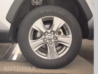 2025 Toyota RAV4 XLE - miniatura 12