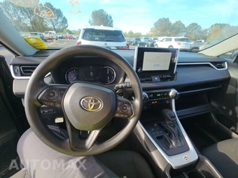 2025 Toyota RAV4 XLE - miniatura 11