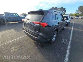 2025 Toyota RAV4 XLE - miniatura 4
