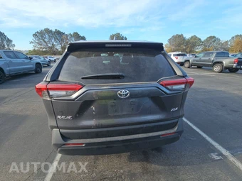 2025 Toyota RAV4 XLE - miniatura 5