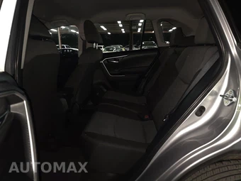 2025 Toyota RAV4 XLE – miniatura 19