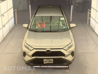 2025 Toyota RAV4 XLE – miniatura 2