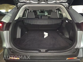 2025 Toyota RAV4 XLE – miniatura 23