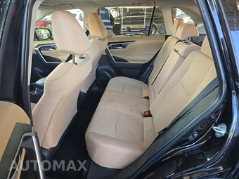 2025 Toyota RAV4 XLE - miniatura 13