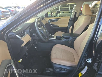 2025 Toyota RAV4 XLE - miniatura 7