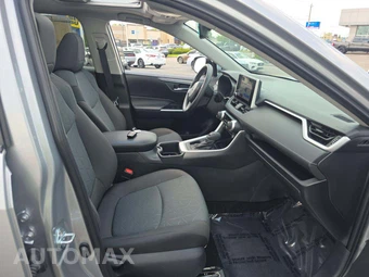 2025 Toyota RAV4 XLE - miniatura 15