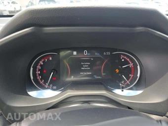 2025 Toyota RAV4 XLE - miniatura 6