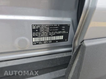 2025 Toyota RAV4 XLE - miniatura 21