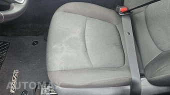 2025 Toyota RAV4 XLE - miniatura 36