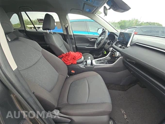2025 Toyota RAV4 XLE - miniatura 14