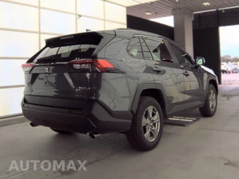 2025 Toyota RAV4 XLE - miniatura 5