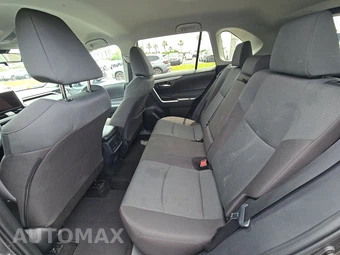 2025 Toyota RAV4 XLE - miniatura 19