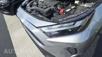 2025 Toyota RAV4 XLE – miniatura 27