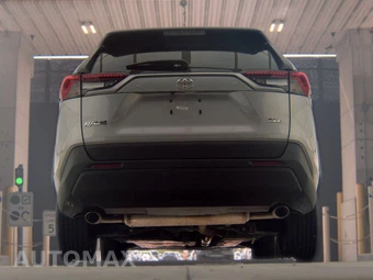 2025 Toyota RAV4 XLE – miniatura 7