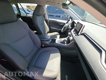 2025 Toyota RAV4 XLE - miniatura 14