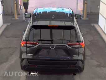 2025 Toyota RAV4 XLE - miniatura 6