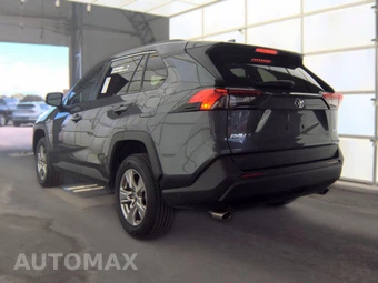 2025 Toyota RAV4 XLE - miniatura 8