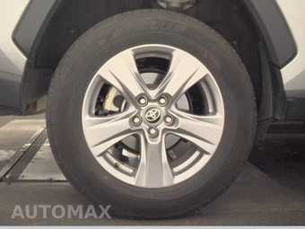 2025 Toyota RAV4 XLE – miniatura 11