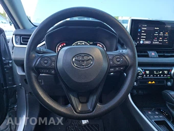 2025 Toyota RAV4 XLE – miniatura 16