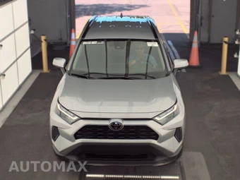 2025 Toyota RAV4 XLE – miniatura 2