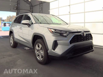 2025 Toyota RAV4 XLE – miniatura 4