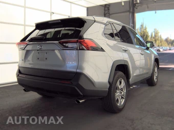 2025 Toyota RAV4 XLE – miniatura 5