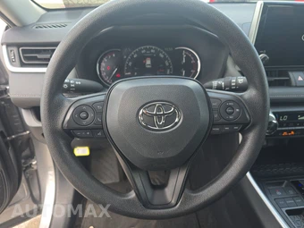 2025 Toyota RAV4 XLE – miniatura 10