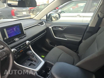 2025 Toyota RAV4 XLE – miniatura 11
