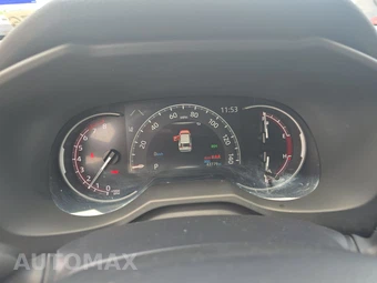 2025 Toyota RAV4 XLE – miniatura 12