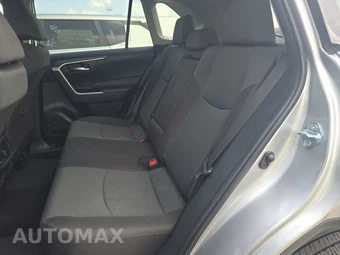 2025 Toyota RAV4 XLE – miniatura 13